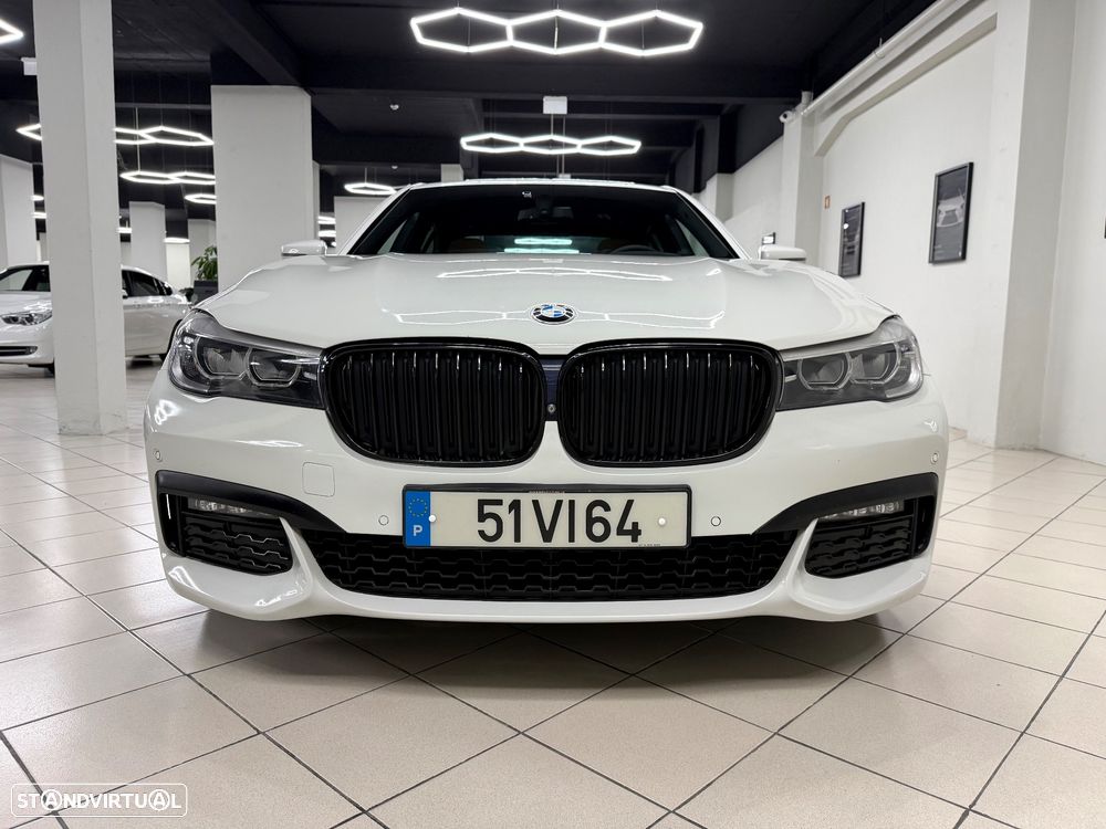 BMW 730 d xDrive Pack M - 11