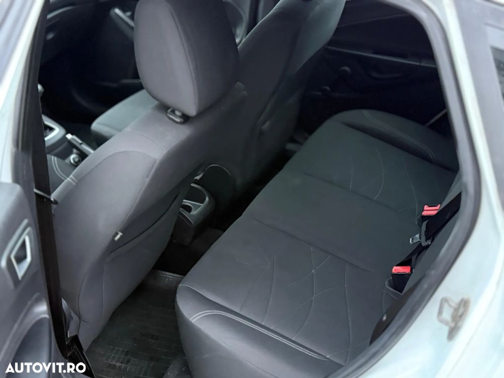 Ford Fiesta 1.25i Trend - 9