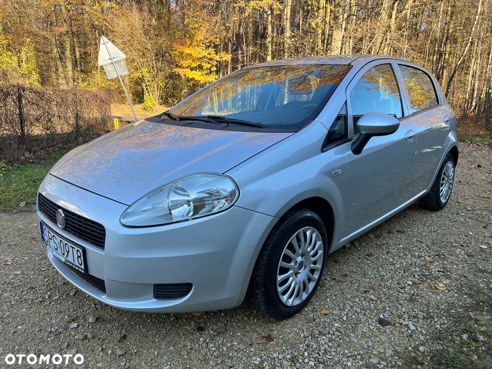 Fiat Punto 1.4 Young - 2