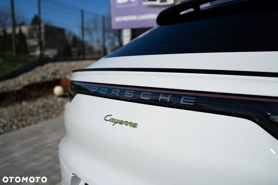 Porsche Cayenne Coupe Platinum Edition - 25