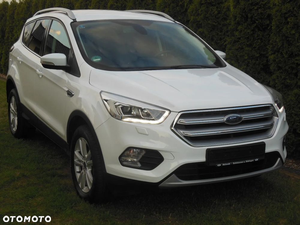 Ford Kuga 1.5 EcoBoost 2x4 Titanium - 6