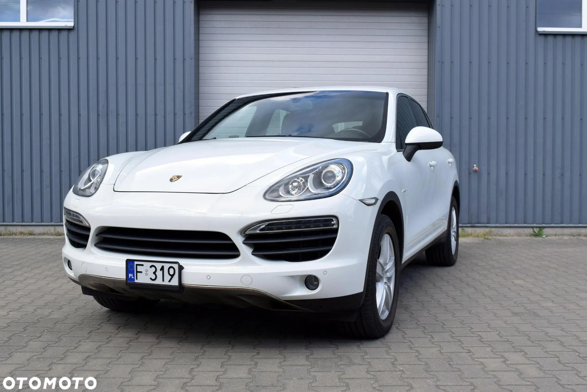 Porsche Cayenne S Hybrid - 1