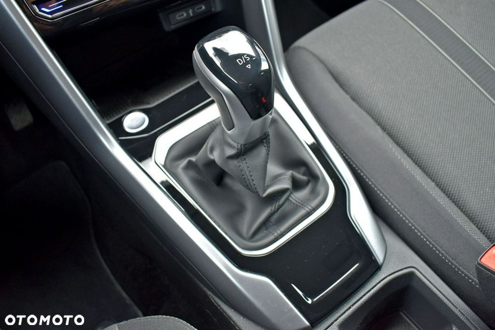 Volkswagen T-Roc 1.5 TSI Life DSG - 25