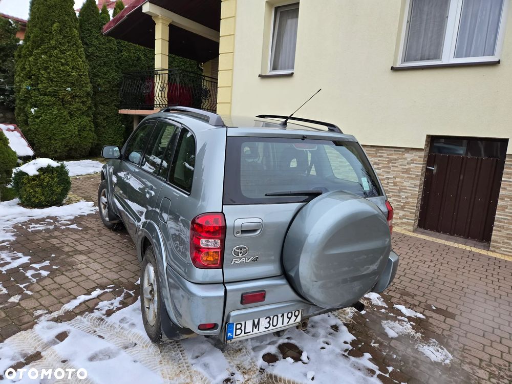Toyota RAV4 2.0 D-4D 4x4 - 3