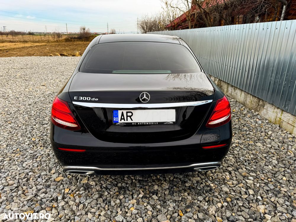 Mercedes-Benz E 300 de 9G-TRONIC - 4