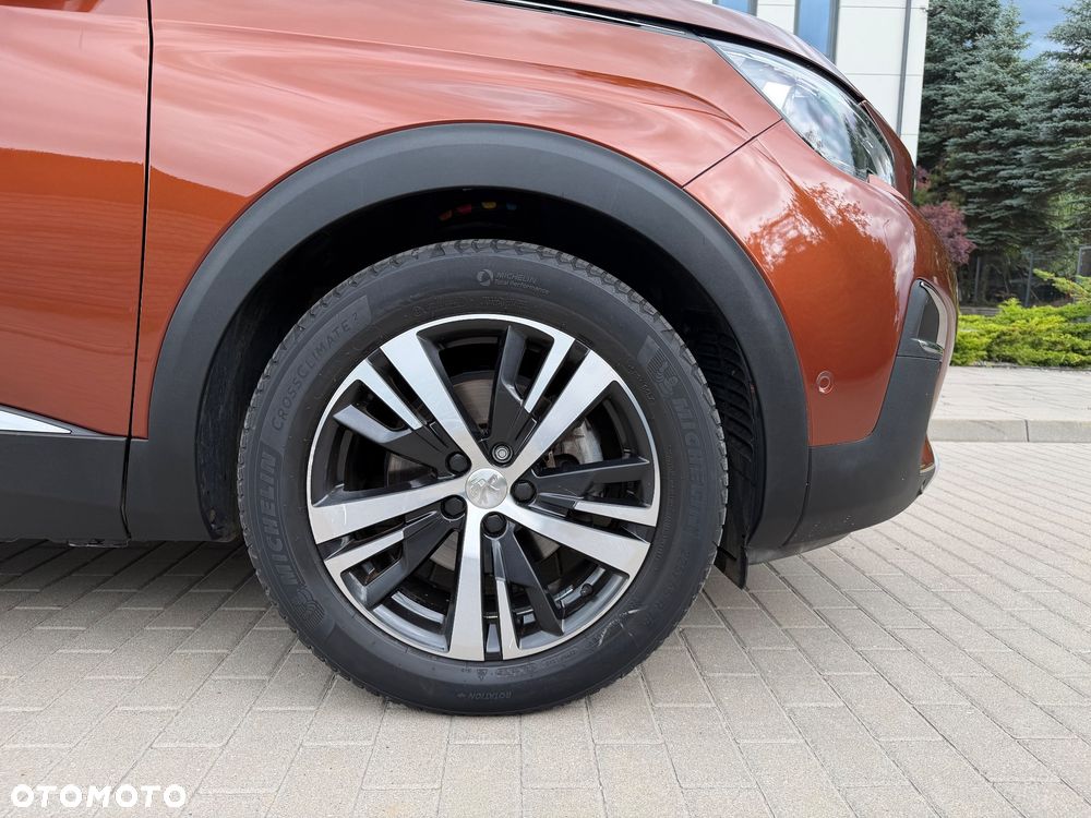 Peugeot 3008 1.2 PureTech Allure S&S - 16