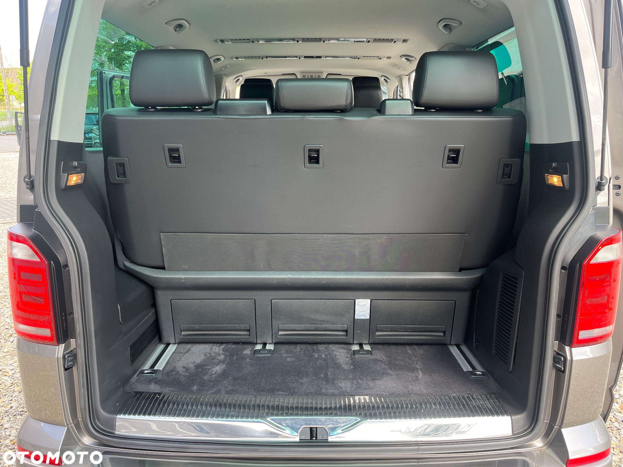Volkswagen Multivan 2.0 BiTDI L1 Generation SIX 4Motion DSG - 34