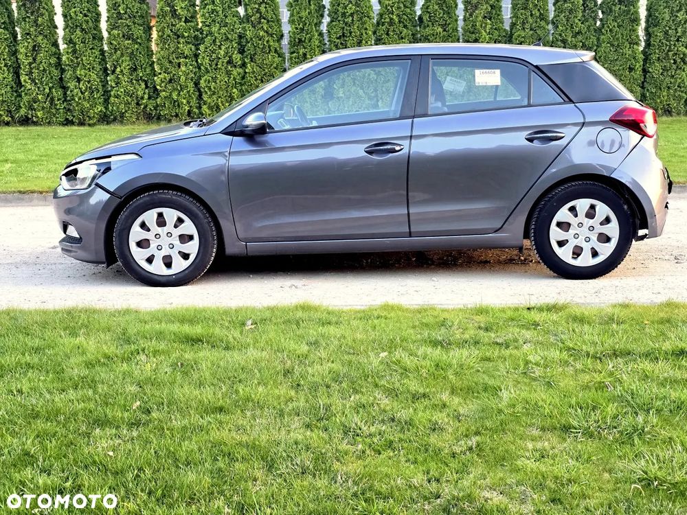 Hyundai i20 1.1 CRDi Passion - 2