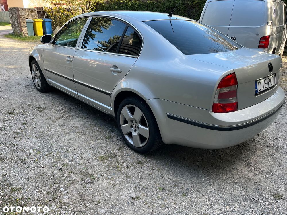 Skoda Superb 2.0 Comfort - 5