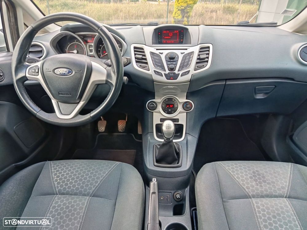 Ford Fiesta 1.4 TDCI Titanium - 4
