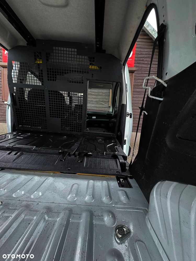 Toyota Proace City - 16