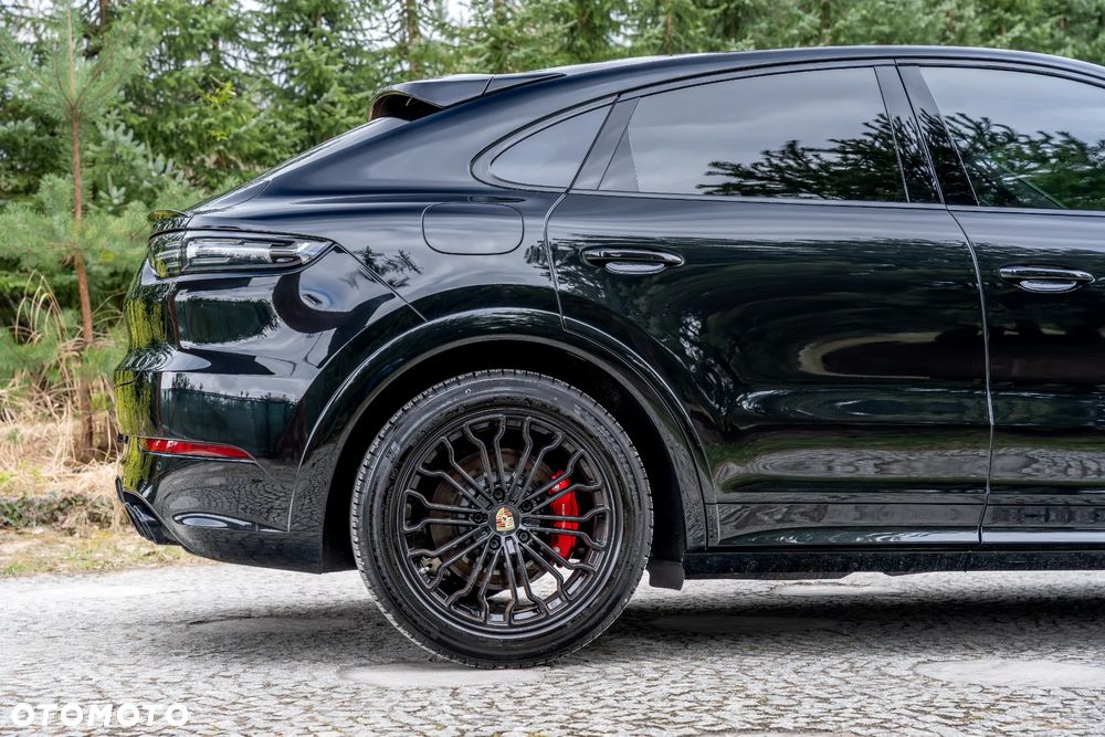 Porsche Cayenne GTS - 9