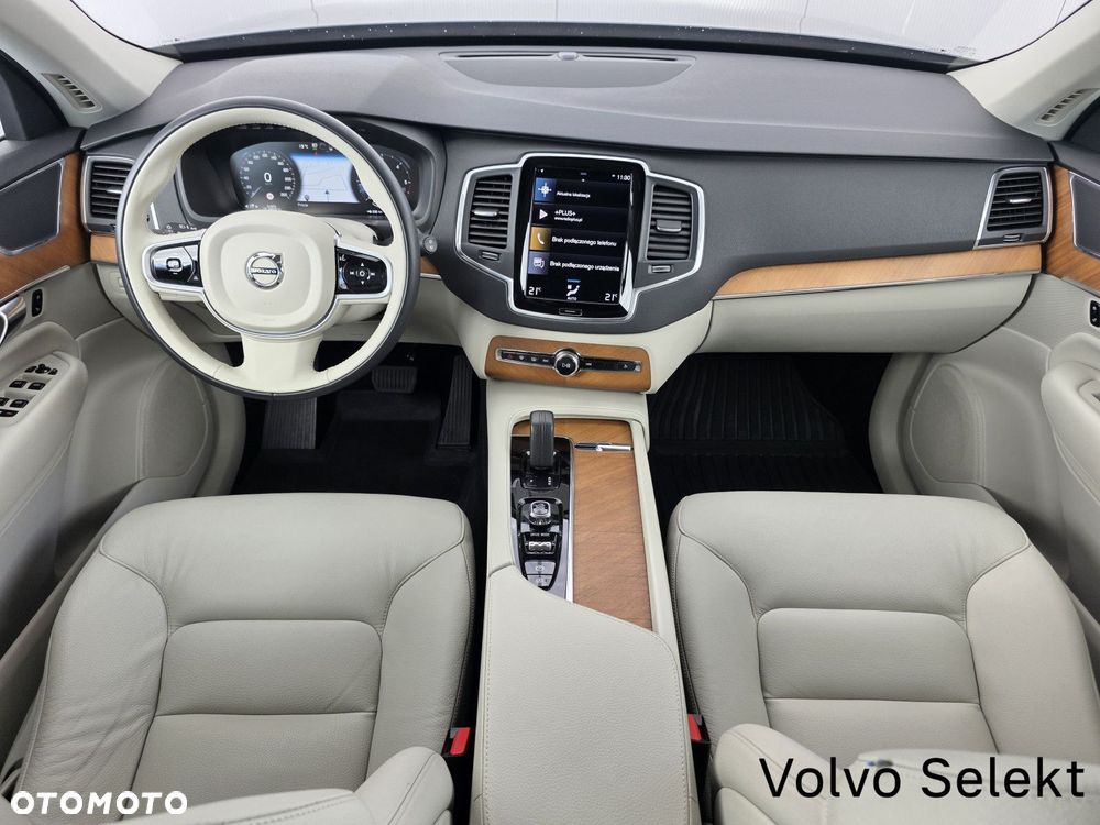 Volvo XC 90 - 22