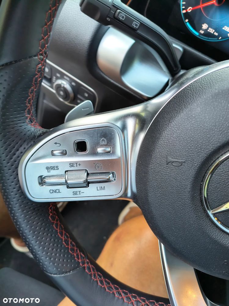 Mercedes-Benz GLB AMG 35 4-Matic - 14