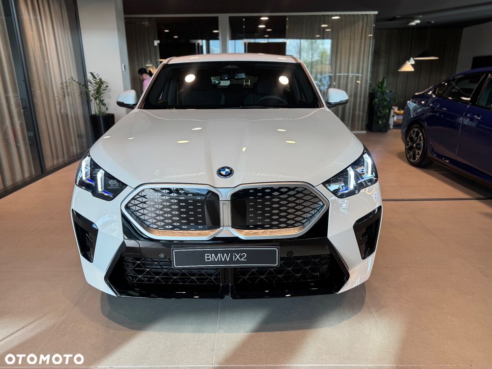 BMW iX2 eDrive20 66.5kWh M Sport Edition - 2