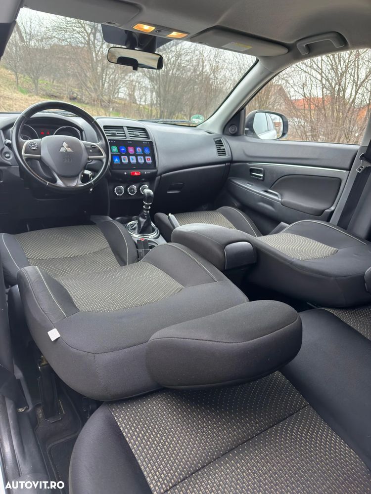 Mitsubishi ASX - 5