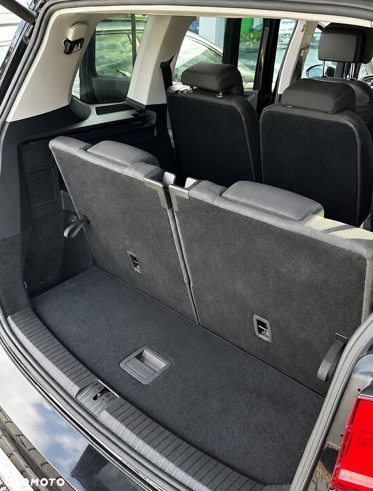 Volkswagen Touran 2.0 TDI BMT Comfortline - 26