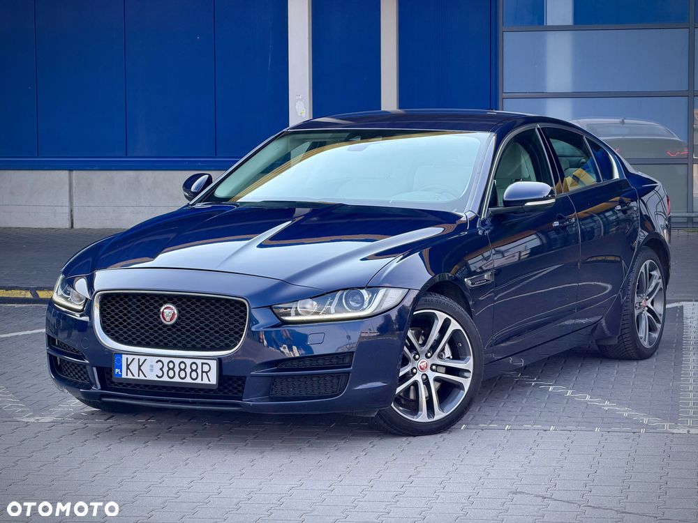 Jaguar XE 20d Pure - 3