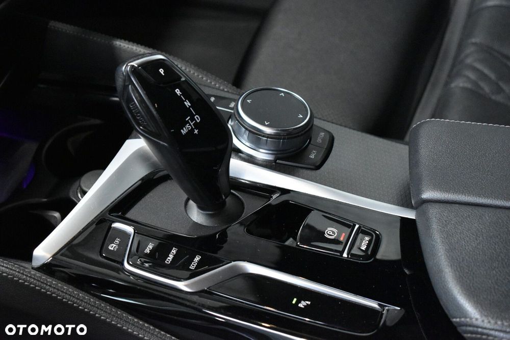 BMW Seria 5 520d xDrive MHEV M Sport sport - 22
