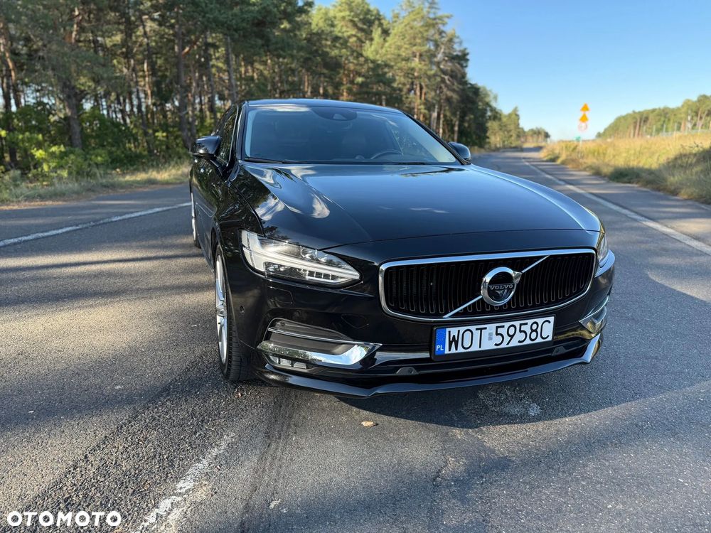 Volvo S90 - 2