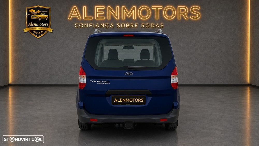 Ford Tourneo Courier 1.5 TDCi Titanium - 10