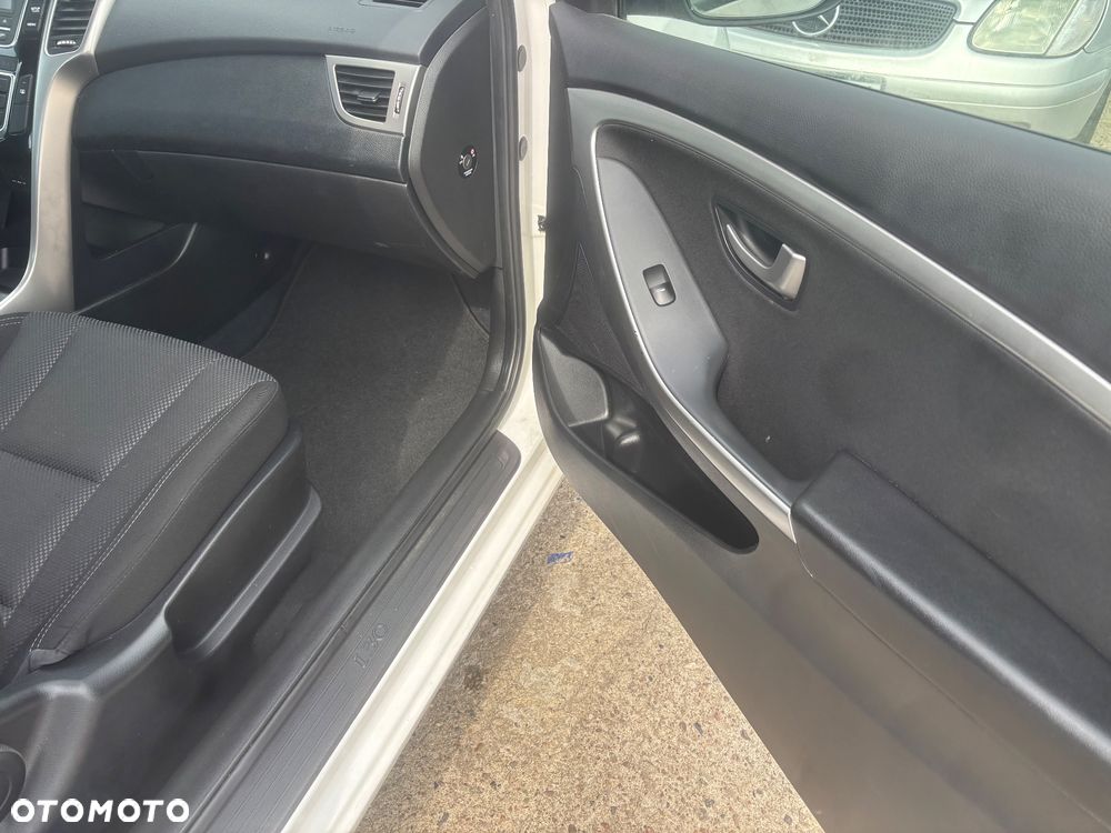 Hyundai i30 1.4 Classic + - 20