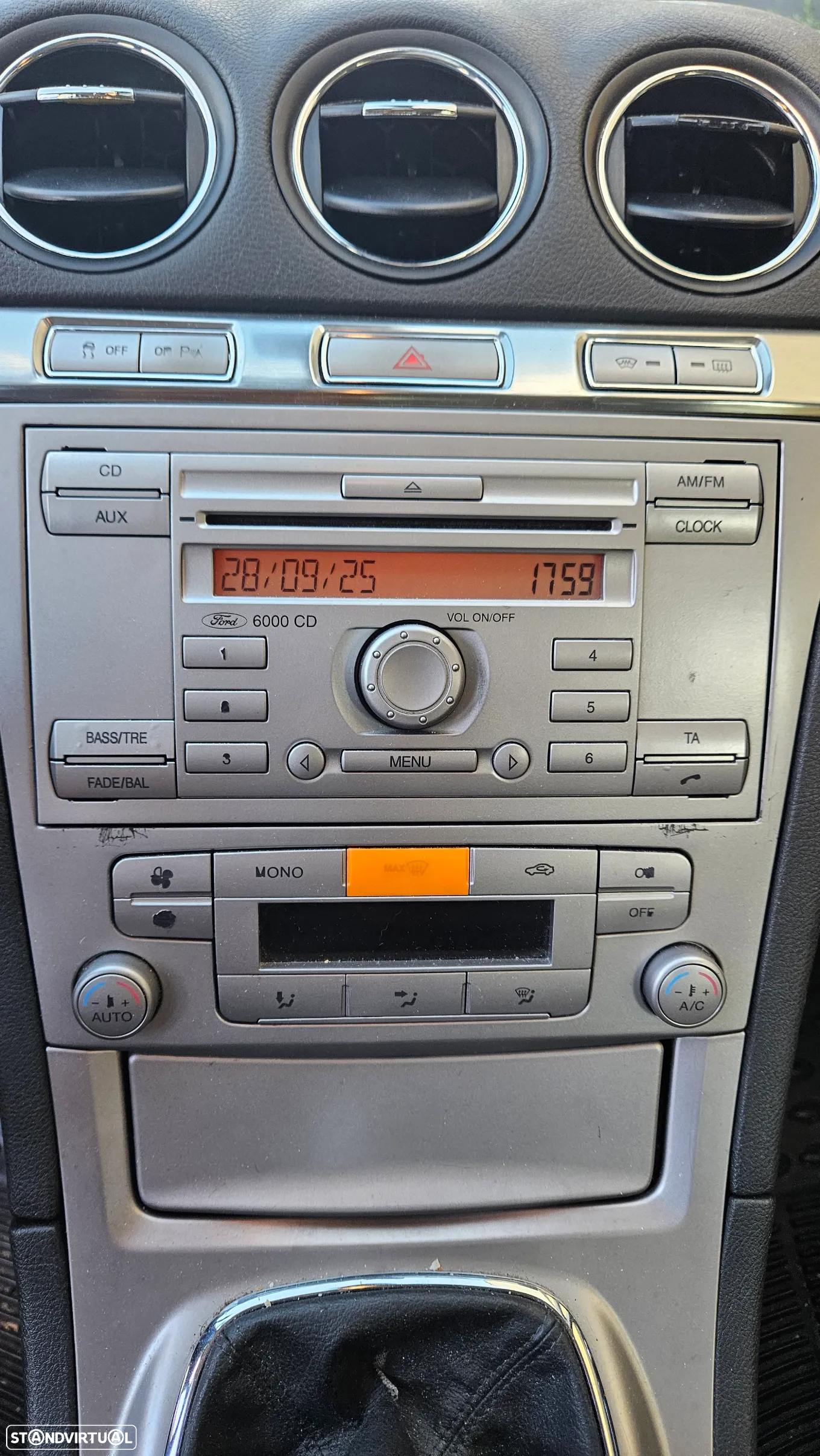 Ford S-Max - 10