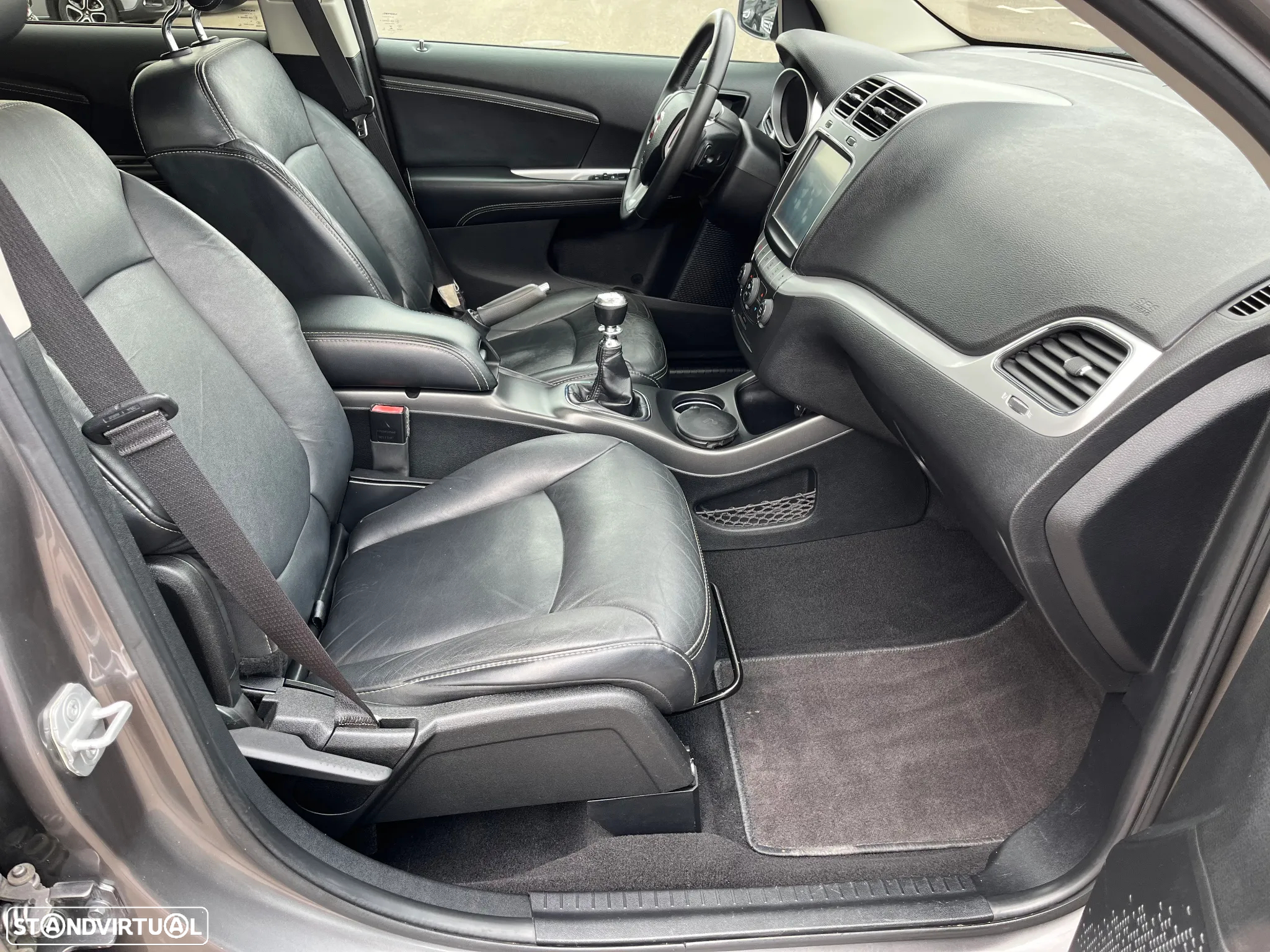 Fiat Freemont 2.0 M-Jet Urban - 23