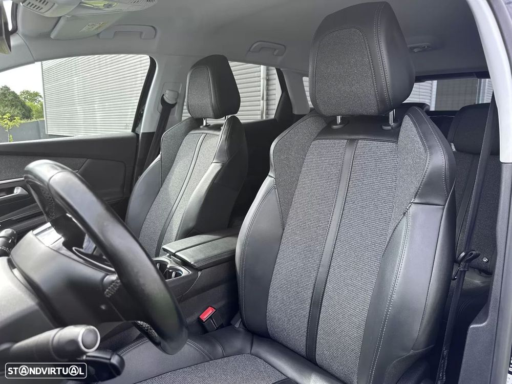 Peugeot 3008 1.2 PureTech Allure Pack - 29