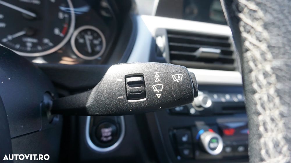 BMW Seria 3 318d Aut. Blue Performance - 21