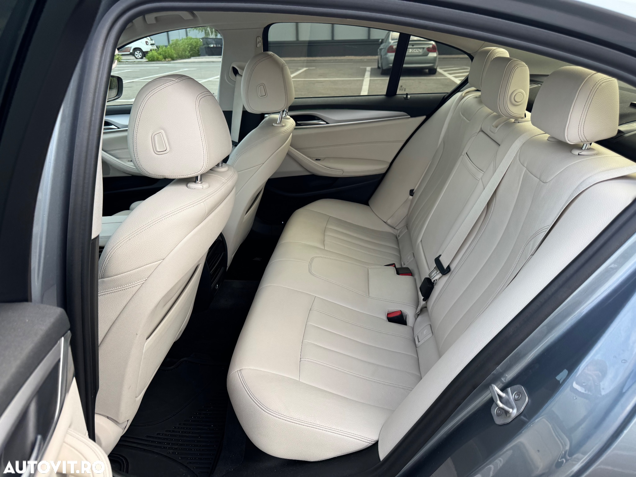 BMW Seria 5 520d AT - 8