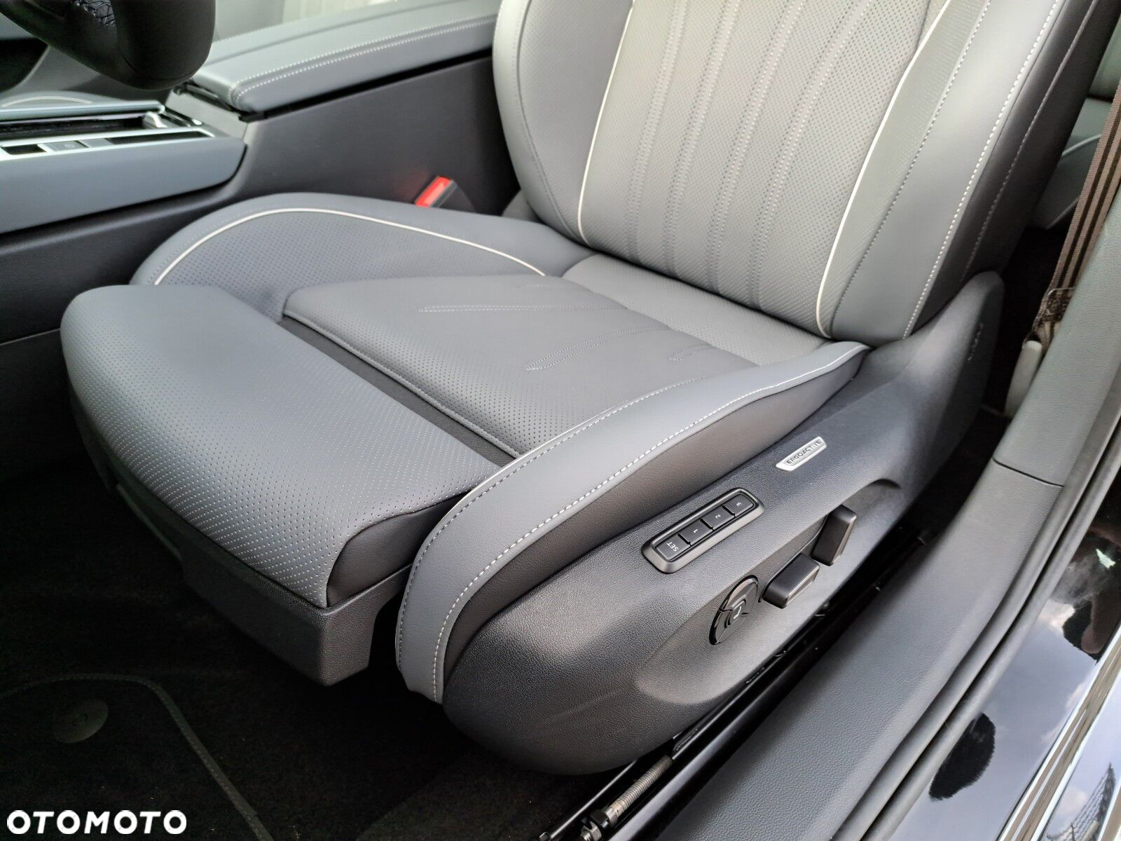 Volkswagen Passat 2.0 TDI EVO Elegance DSG - 18