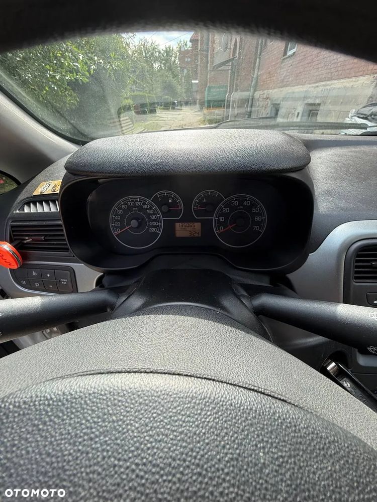 Fiat Grande Punto 1.2 8V Active - 5