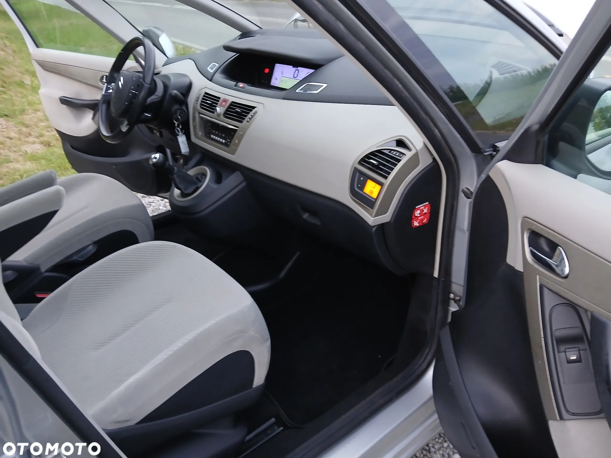 Citroën C4 Picasso 1.8i Impress - 9