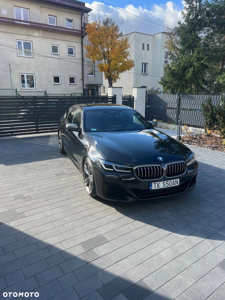 BMW Seria 5 M550i xDrive - 1