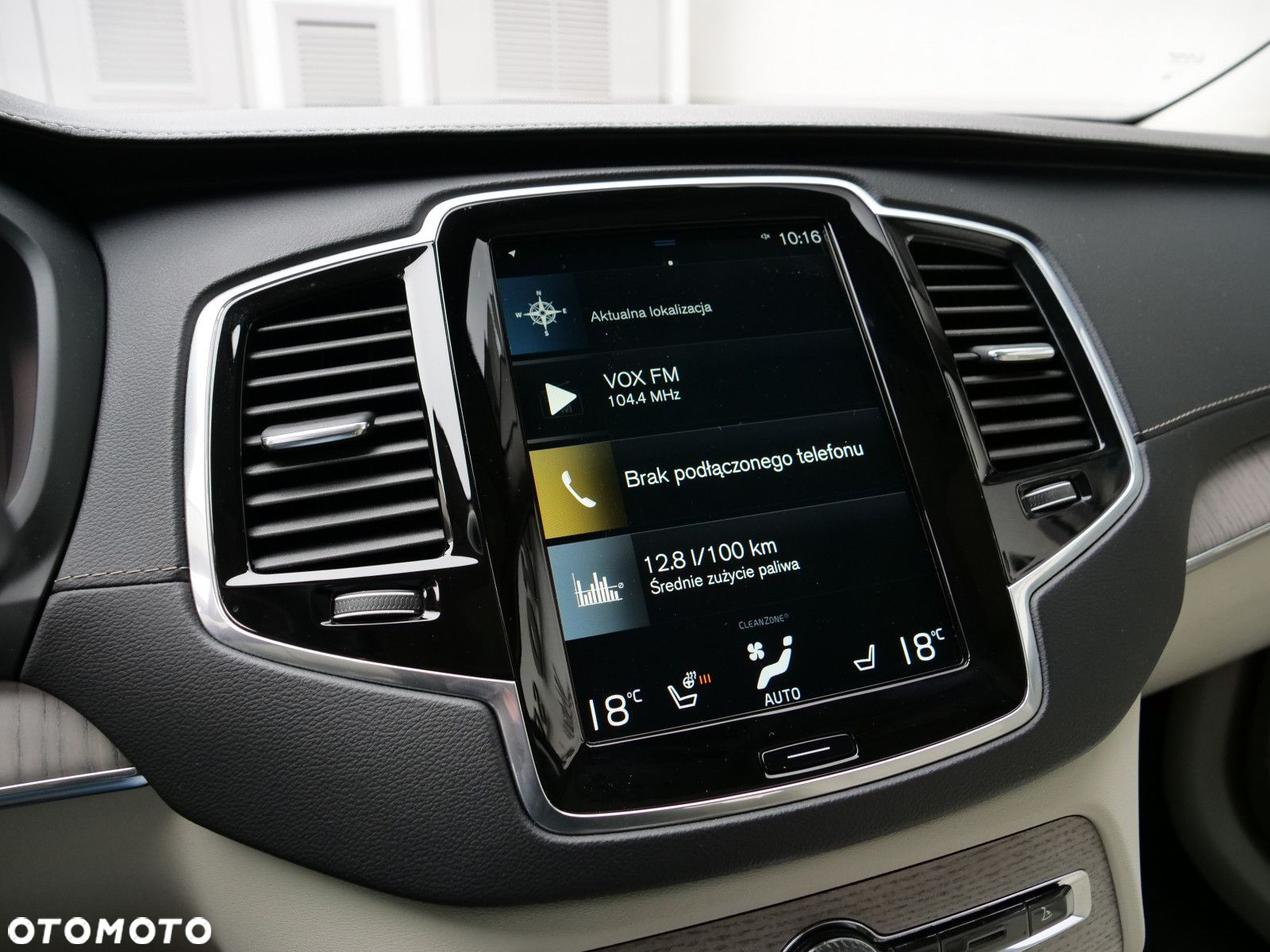 Volvo XC 90 - 22
