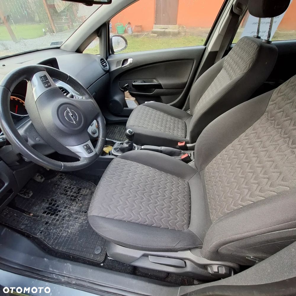 Opel Corsa 1.4 16V Active - 5