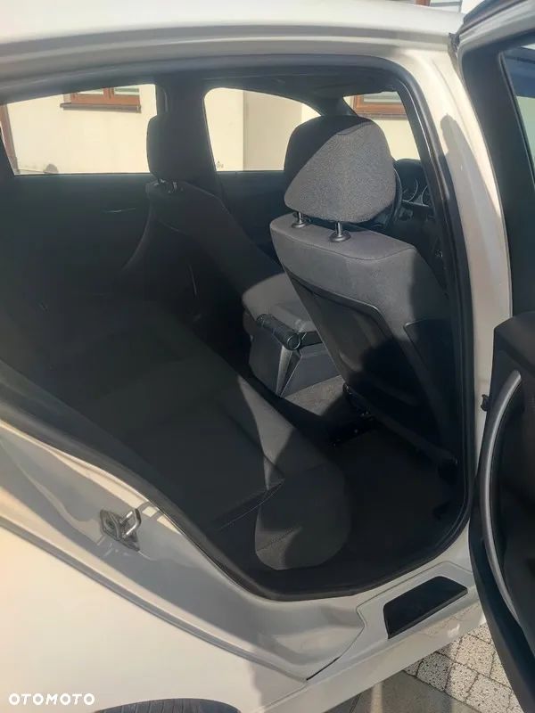 BMW Seria 1 116d - 23