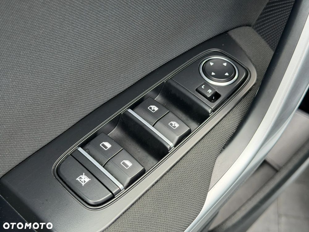 Kia Ceed 1.5 T-GDI M - 12