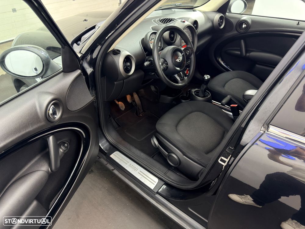 MINI Countryman Cooper D - 13