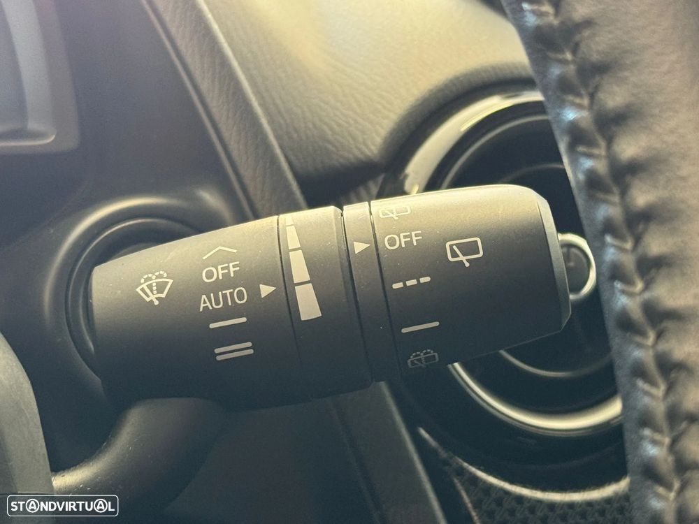 Mazda 2 1.5 Sky-G Evolve Navi - 13