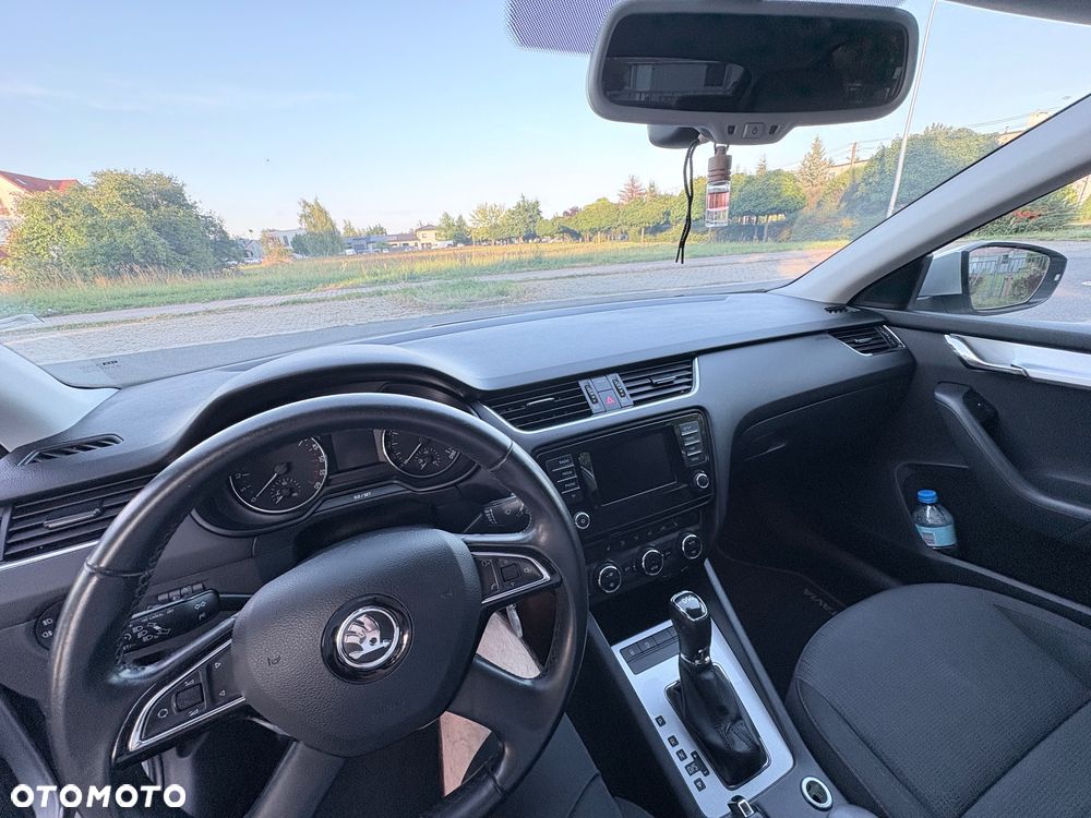 Skoda Octavia 2.0 TDI Ambition DSG - 18