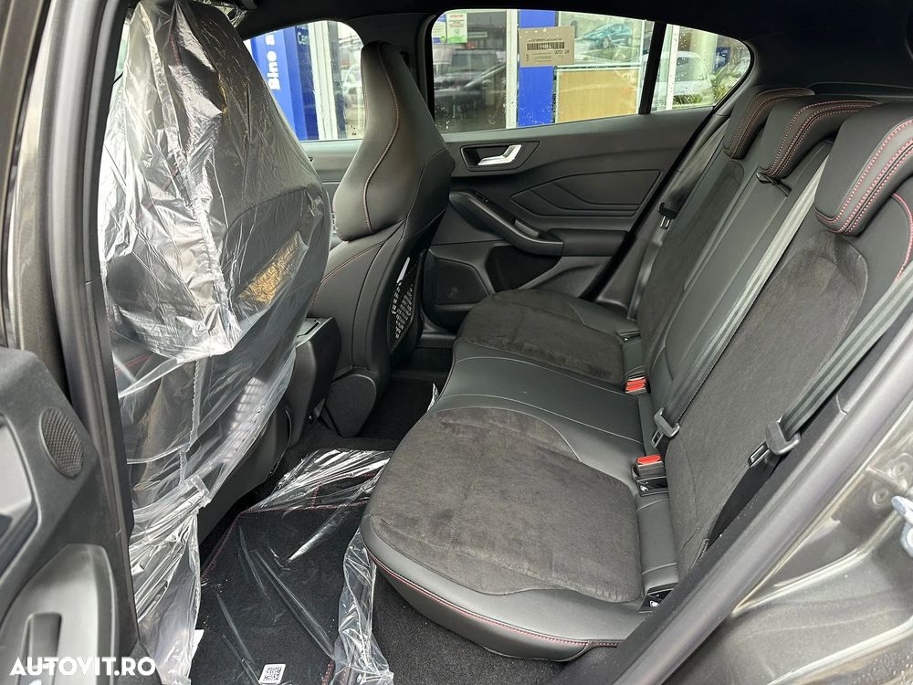 Ford Focus - 7