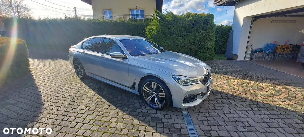 BMW Seria 7 740e iPerformance - 2