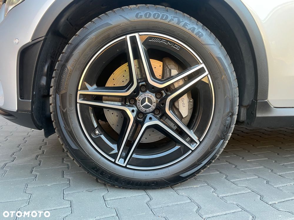 Mercedes-Benz GLC 220 d 4Matic 9G-TRONIC AMG Line - 34
