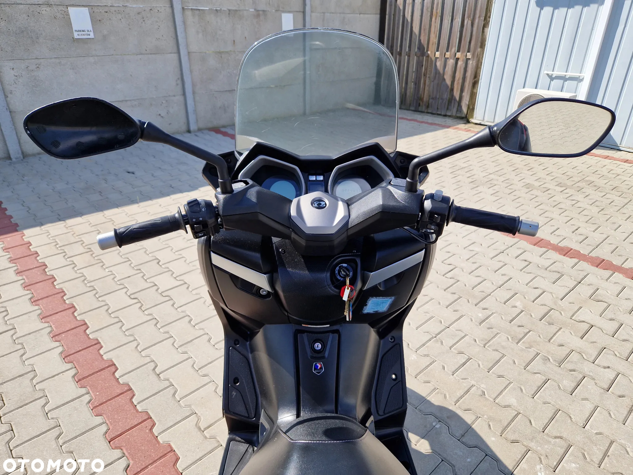 Yamaha X-max - 37