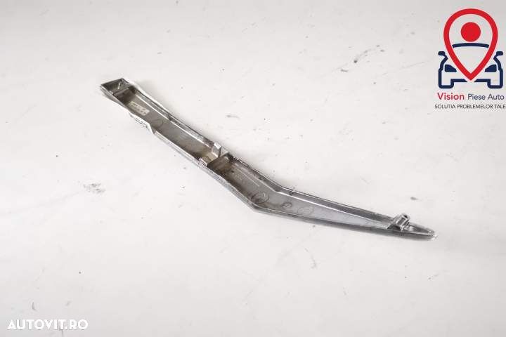 Ornament Crom Grila Centrala Dreapta Original In Stare Buna Honda HR-V - 6