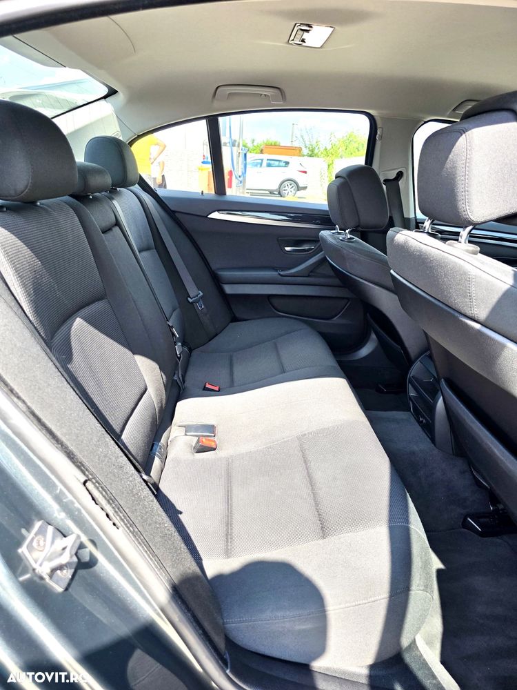BMW Seria 5 520d - 13