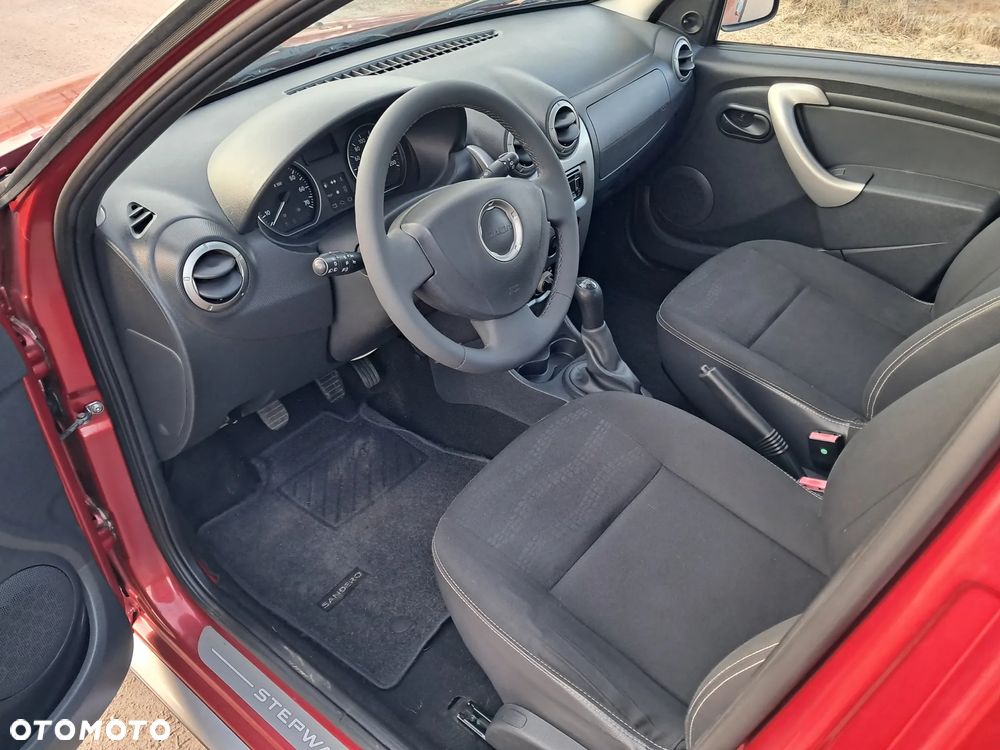 Dacia Sandero Stepway - 13