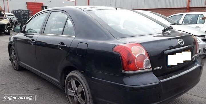Toyota Avensis T25 2.0 D4D de 2008 disponível para peças - 3
